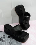 Y2K block retro style platforms black