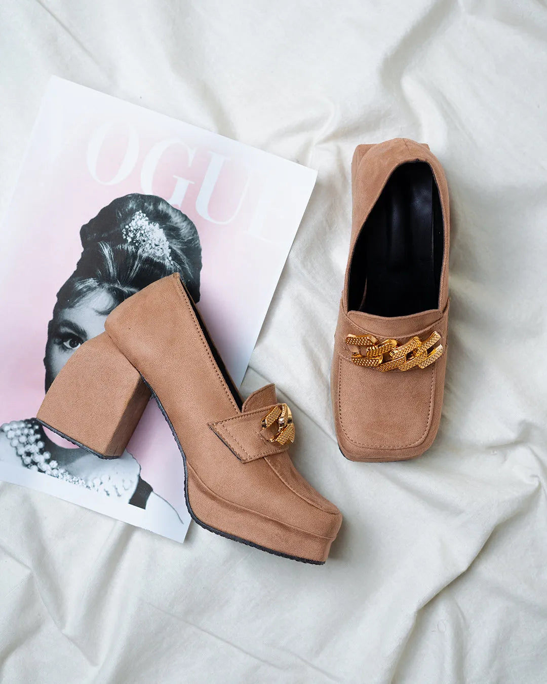 Rose Color Chain Detail Platform Shoes