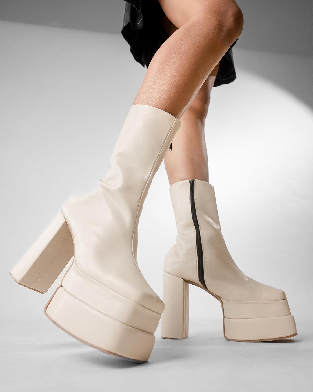 Pinkkup Aevitas Platform Boots Offwhite