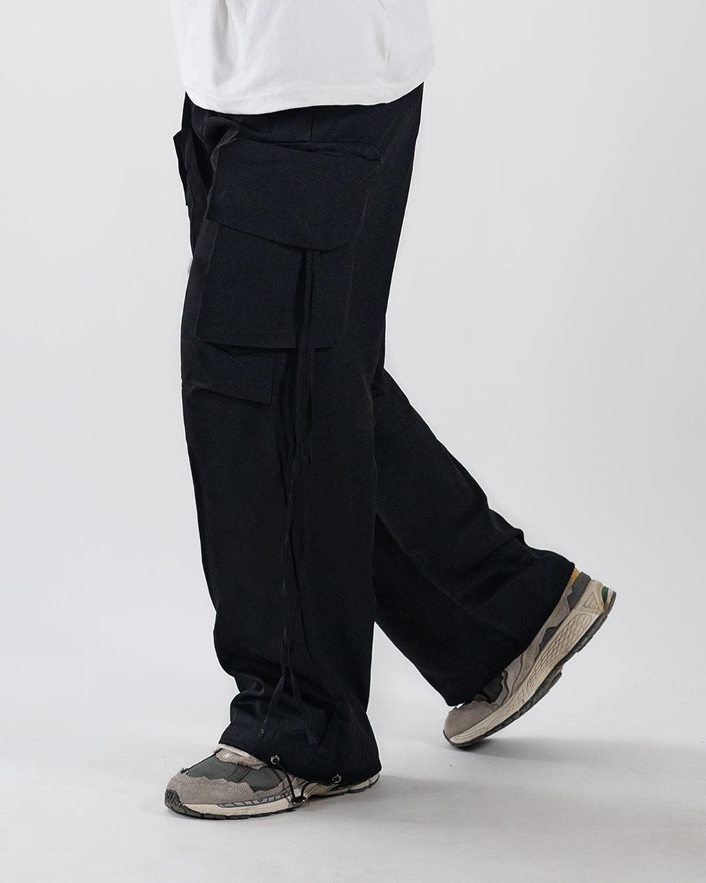 Men Drawstring Waist Plain Straight Leg Black Cargo Pants