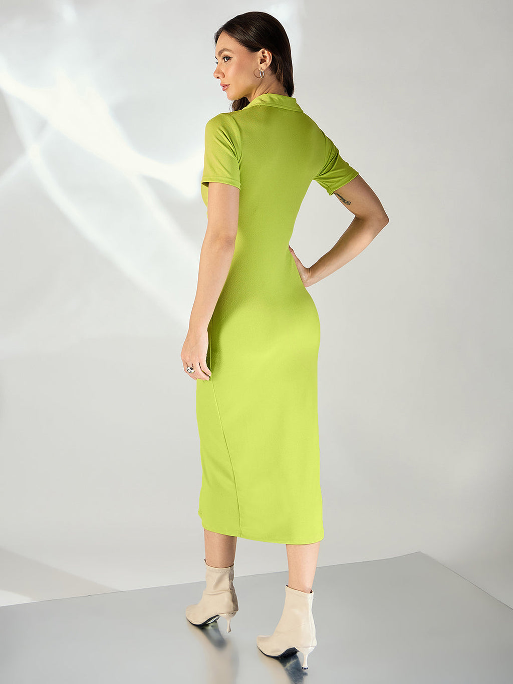Stretchable Buttoned Down Midi Dress