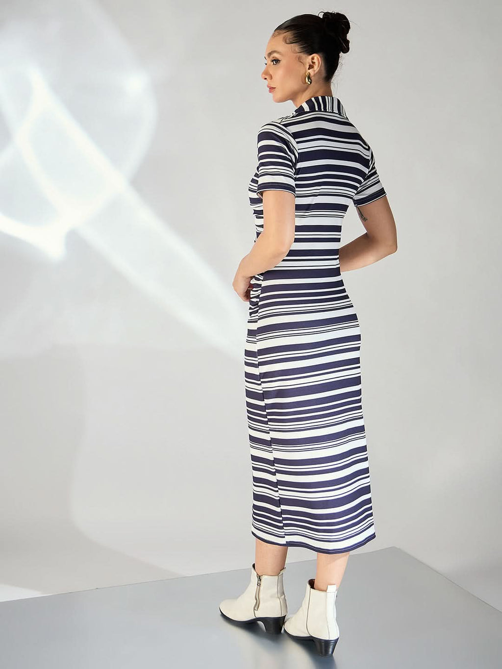 Stretchable Gathered Buttoned Down Midi Dress