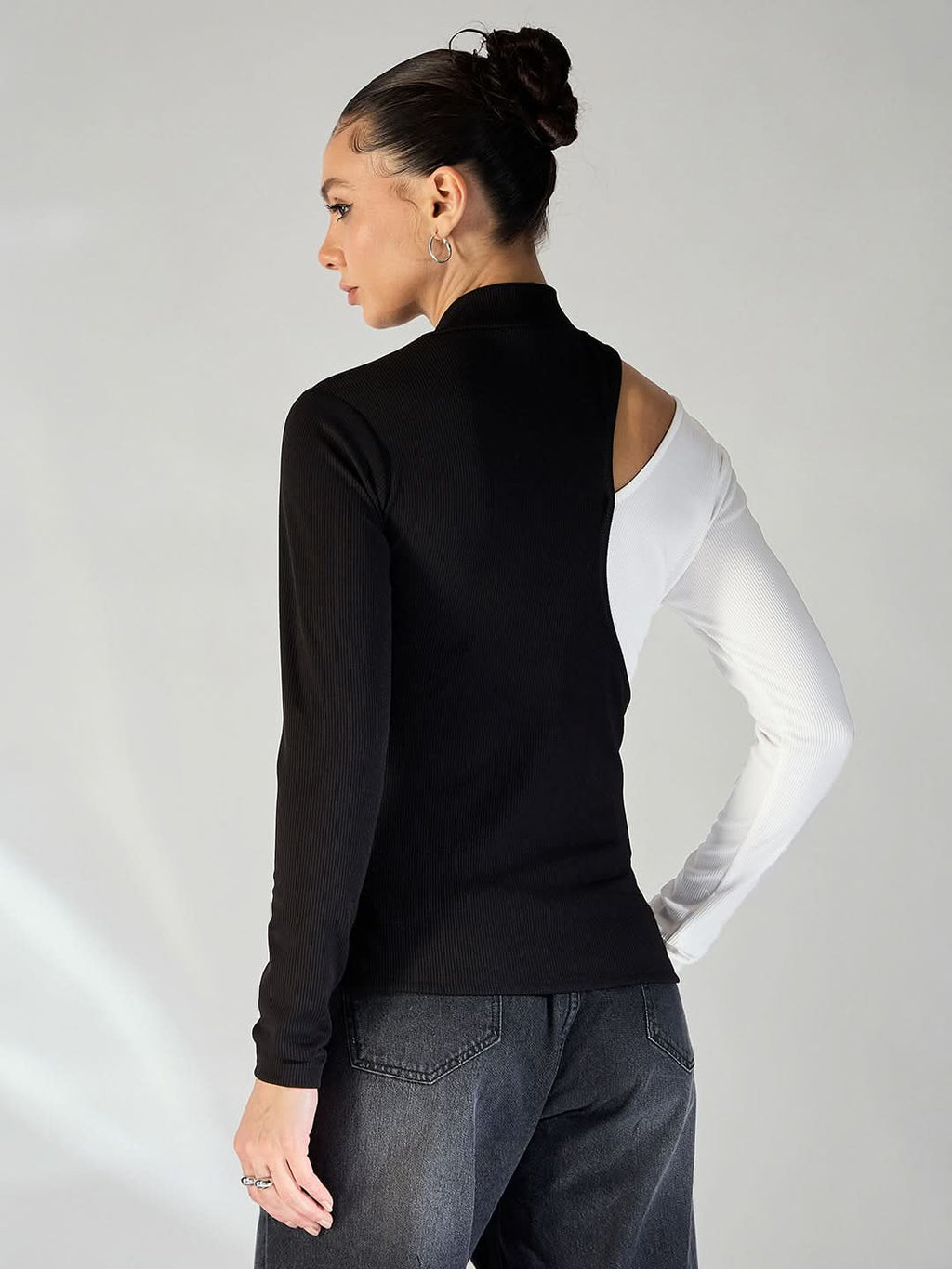 Stretchable Dual Tone Cutout Top