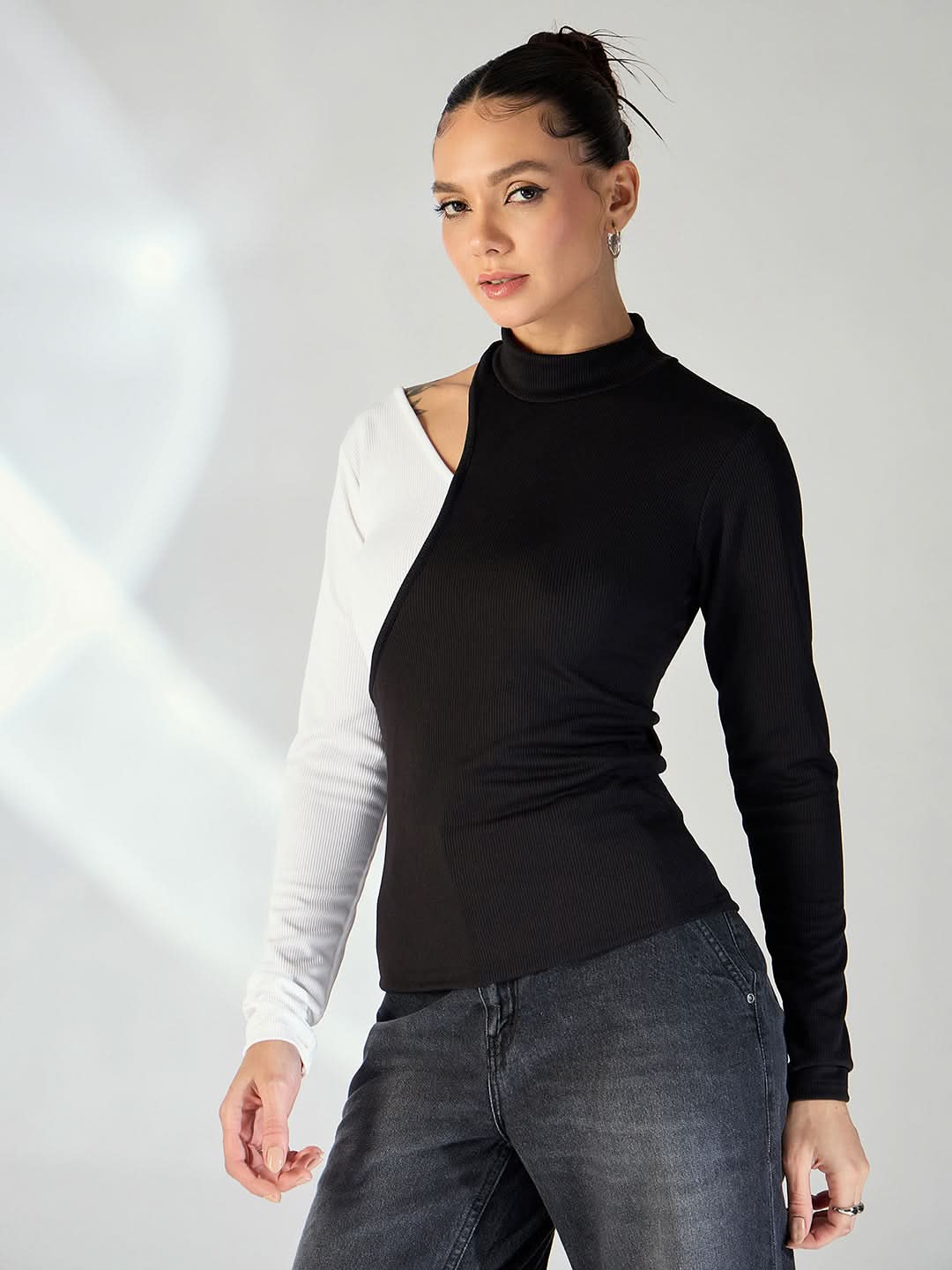 Stretchable Dual Tone Cutout Top