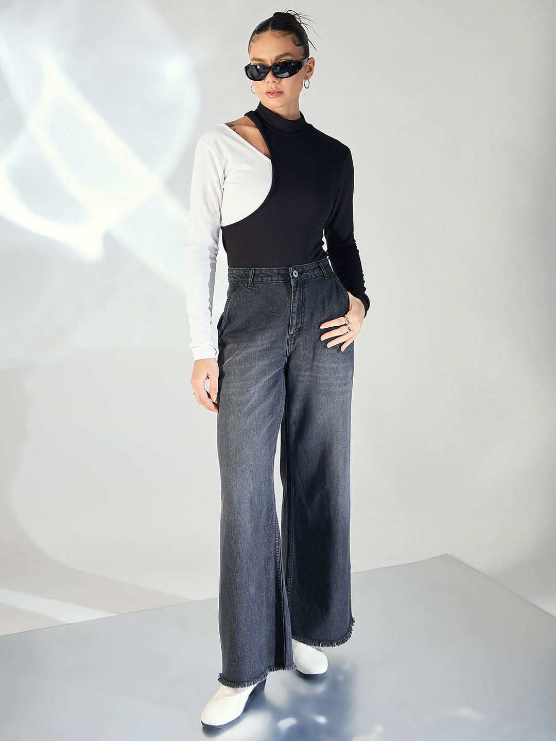 Stretchable Dual Tone Cutout Top