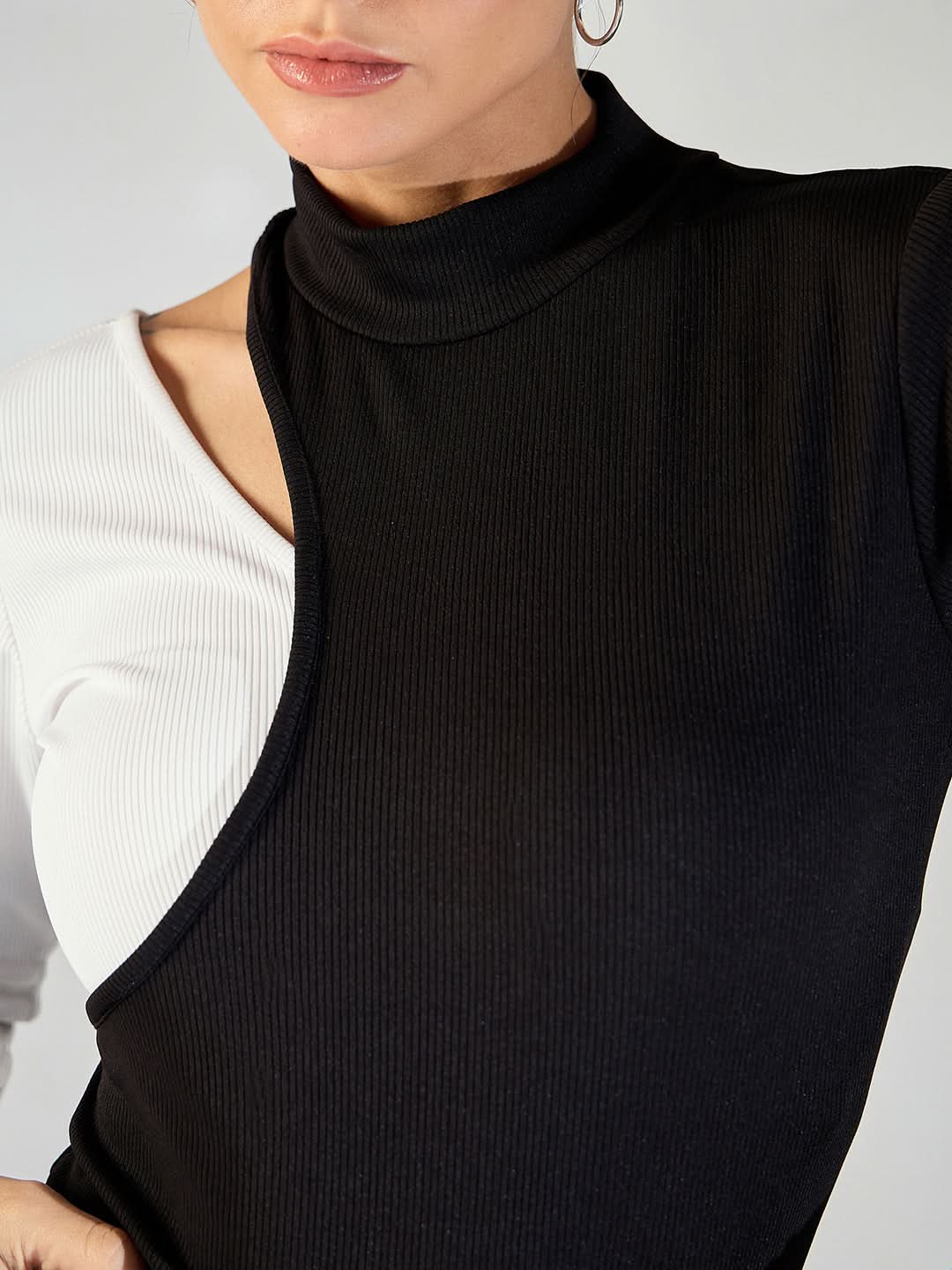 Stretchable Dual Tone Cutout Top