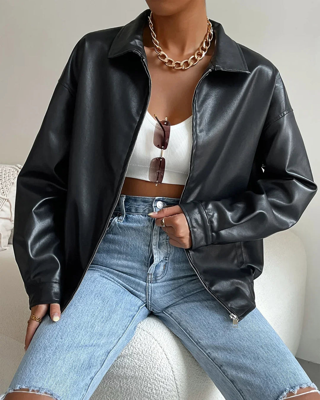 Collar Neck Solid Long Sleeve Leather Jacket in Black