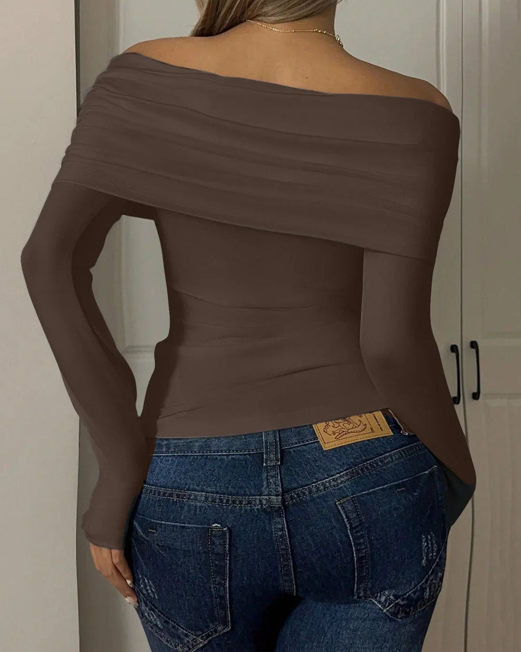 Brown Off-Shoulder Ruched Long Sleeve Fitted Casual Knit Top
