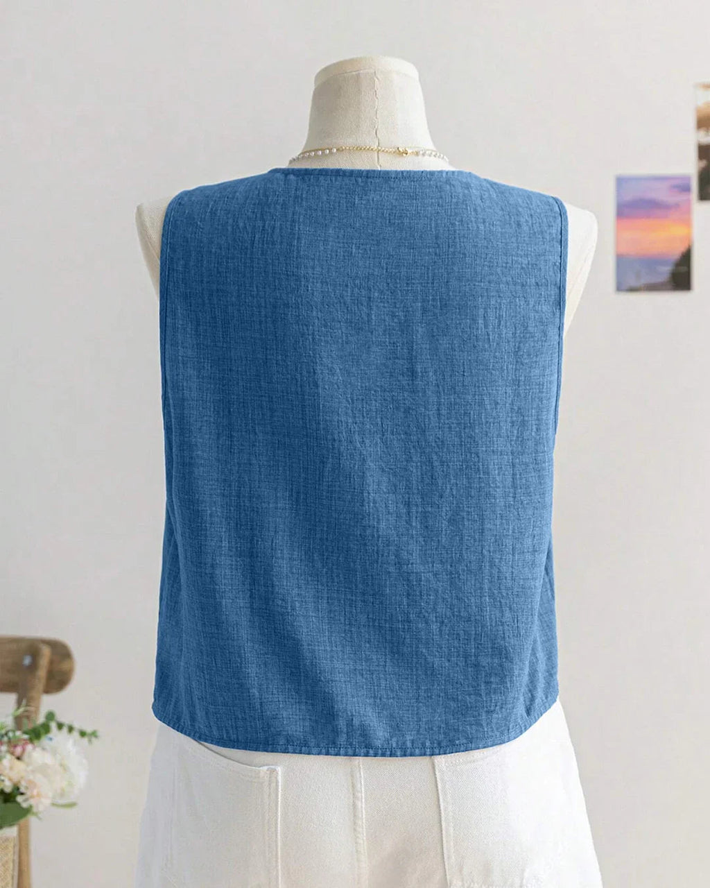 V-Neck Regular Fit Straight Hem Solid Sleeveless Top Curve & Plus in Light Blue
