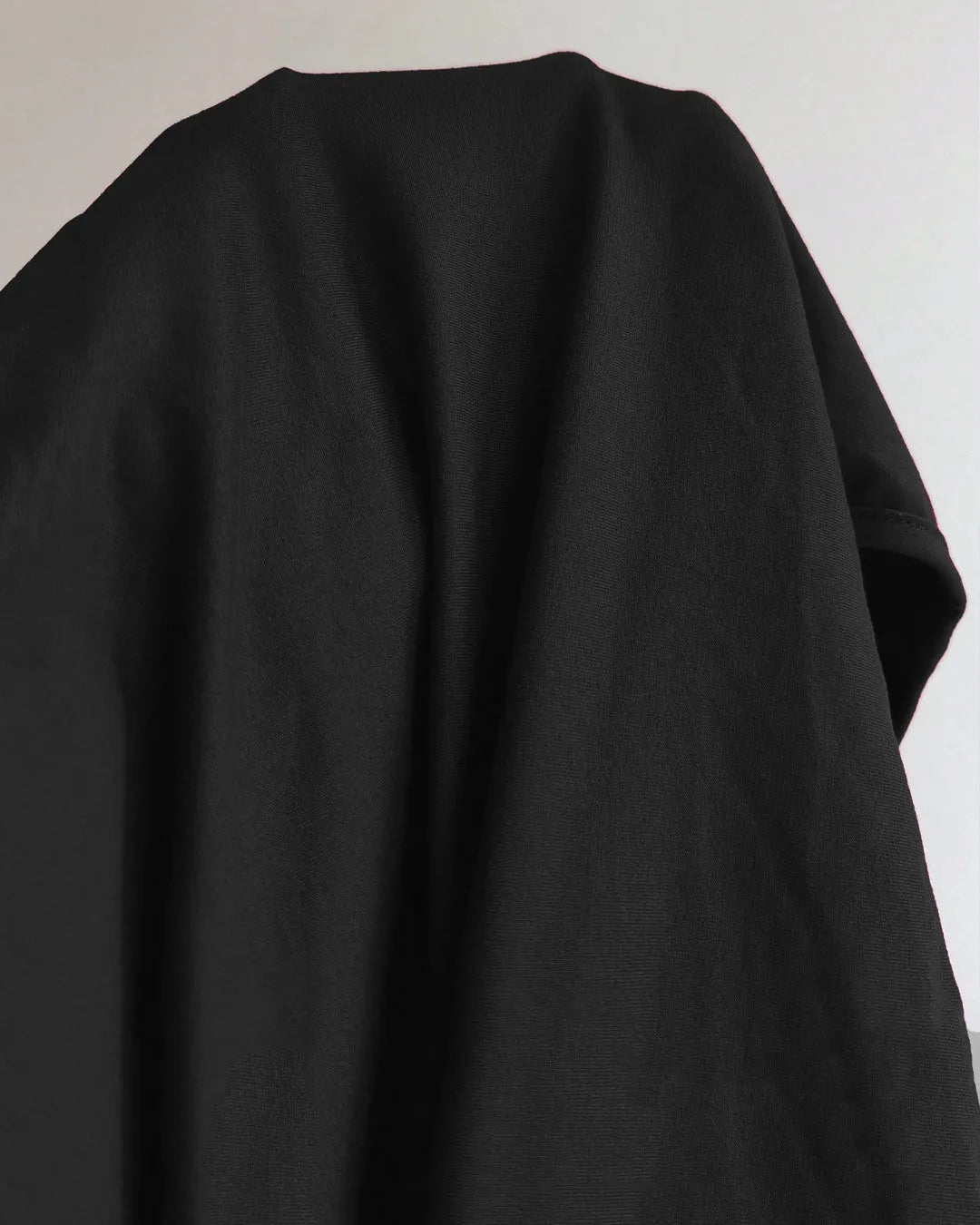 Scoop Neck Slim Fit Solid Full Sleeve Top in Black