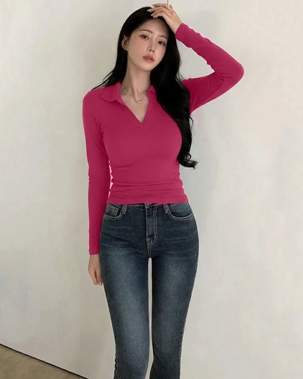 Collared V-Neck Slim Fit Solid Full Sleeve Crop Top in Ruby