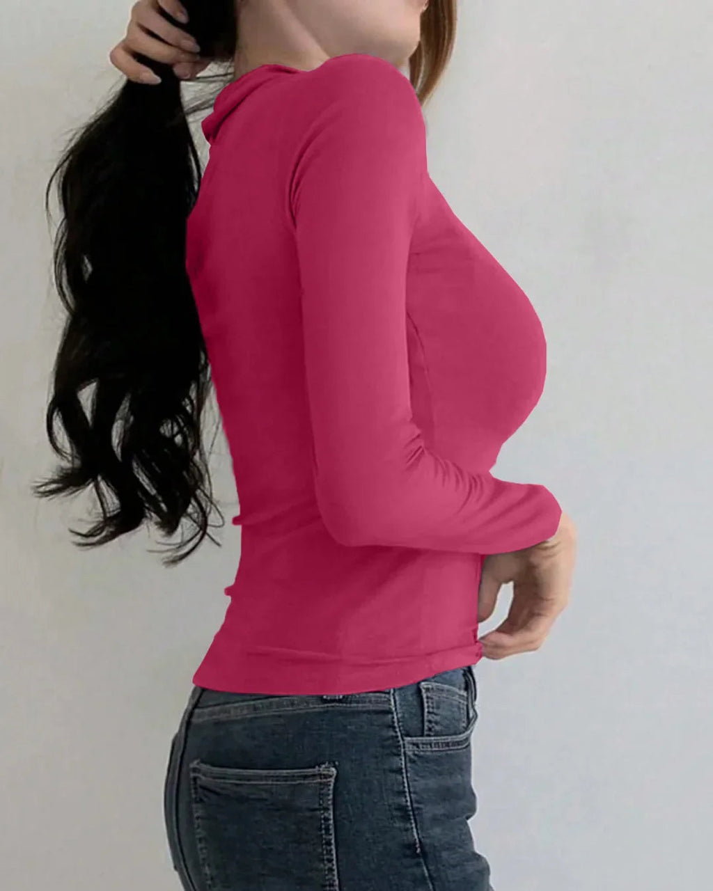 Collared V-Neck Slim Fit Solid Full Sleeve Crop Top in Ruby