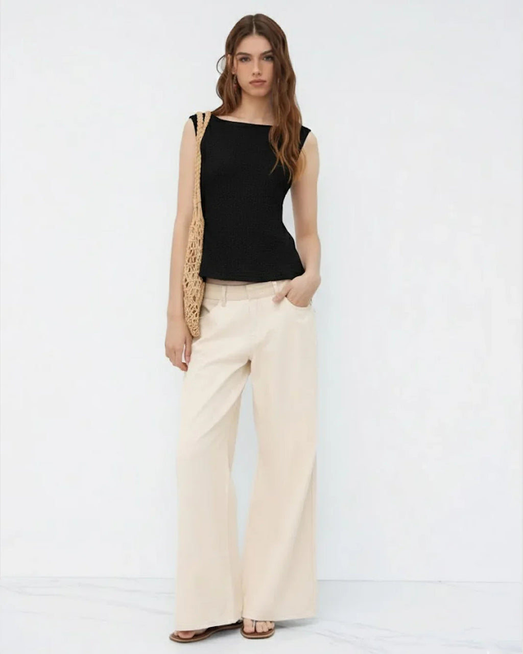 Boat Neck Texture Knotted Split Tank Top in Black