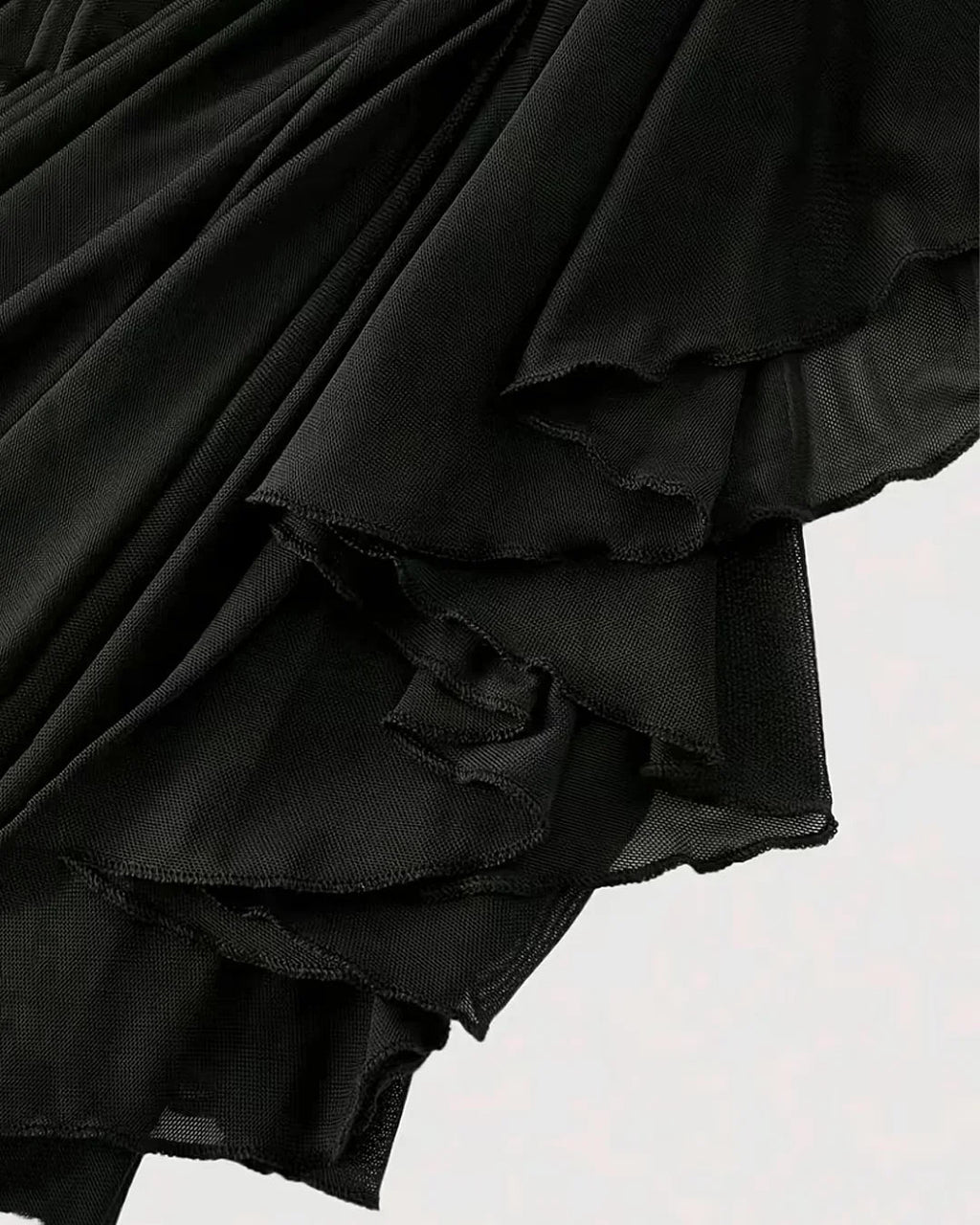 Straight Neck Slim Fit Asymmetrical Hem Pleated Sleeveless Midi Dress in Black