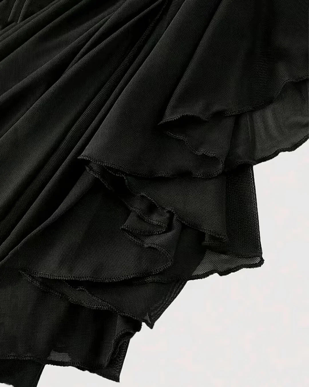 Straight Neck Slim Fit Asymmetrical Hem Pleated Sleeveless Midi Dress in Black