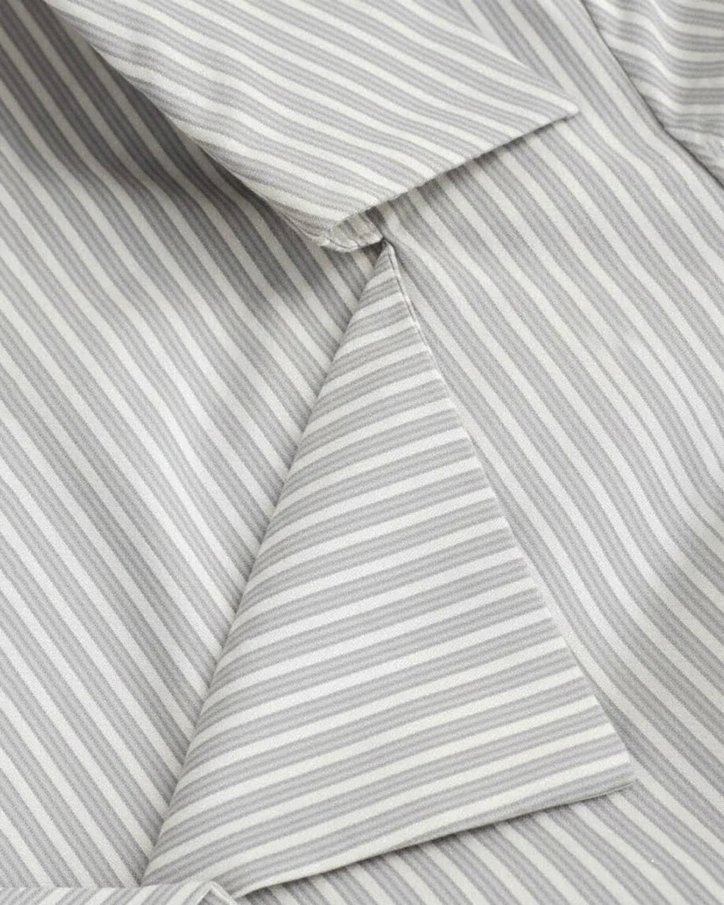 White Stripe Collar Long Sleeve Ruched Asymmetrical Hem Shirt