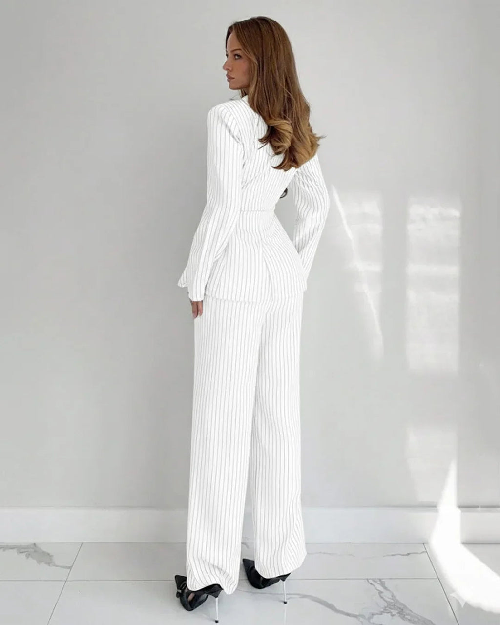 Collared Slim Fit A-Line Hem Striped Long Sleeve Blazer and Trouser Suit Set in White