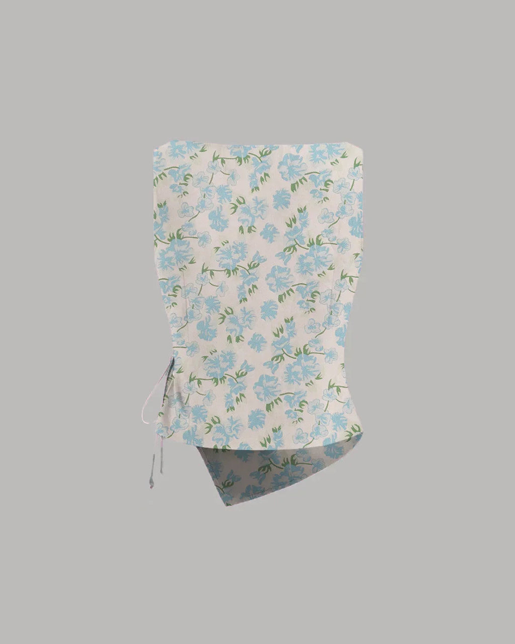 Boat Neck Asymmetrical Hem Floral Sleeveless Top in White and Blue