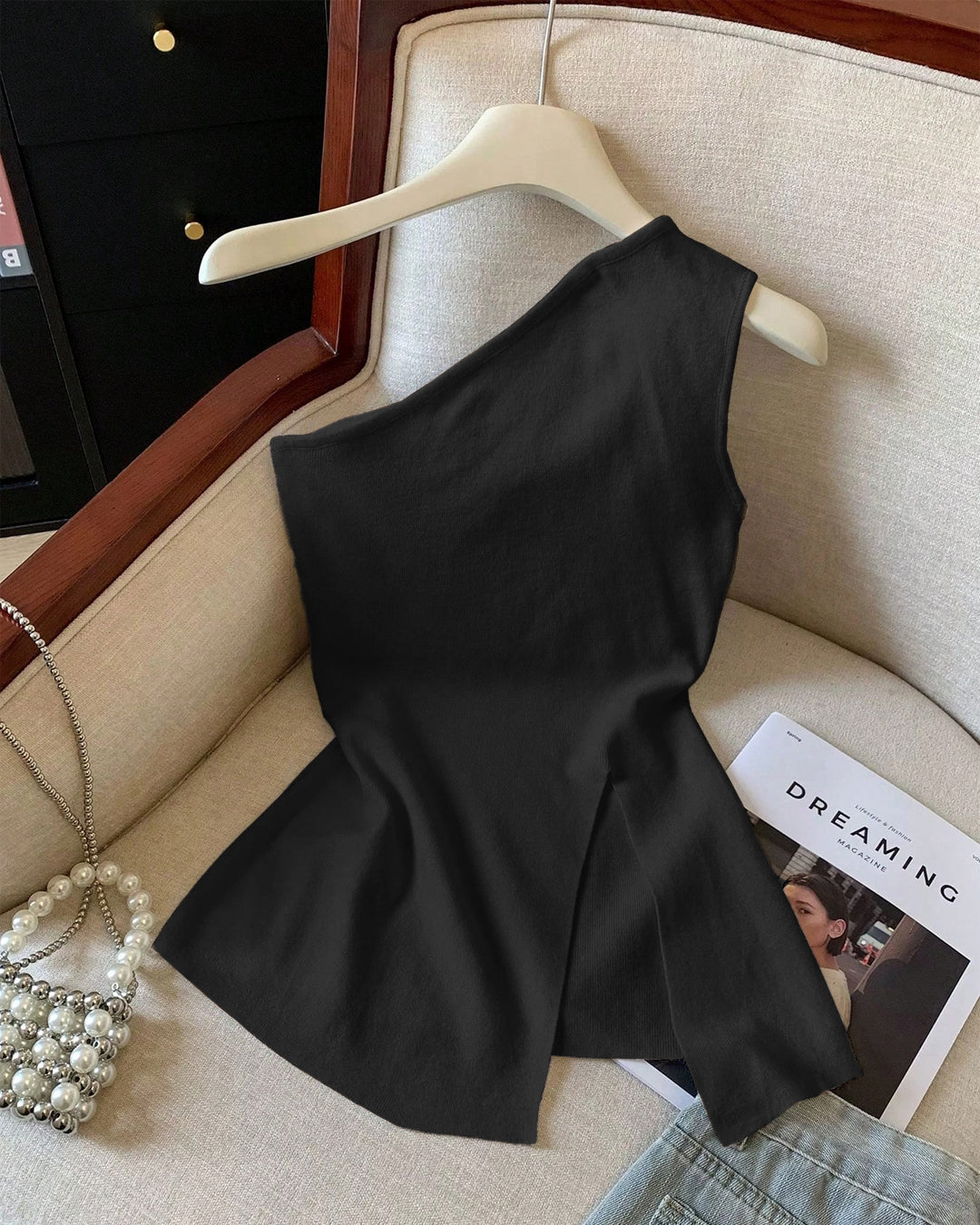 Sleeveless Side Slit Crop Top in Black