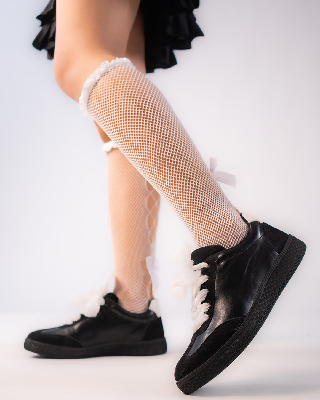 Classic Lace-Up Canvas Shoes In Black