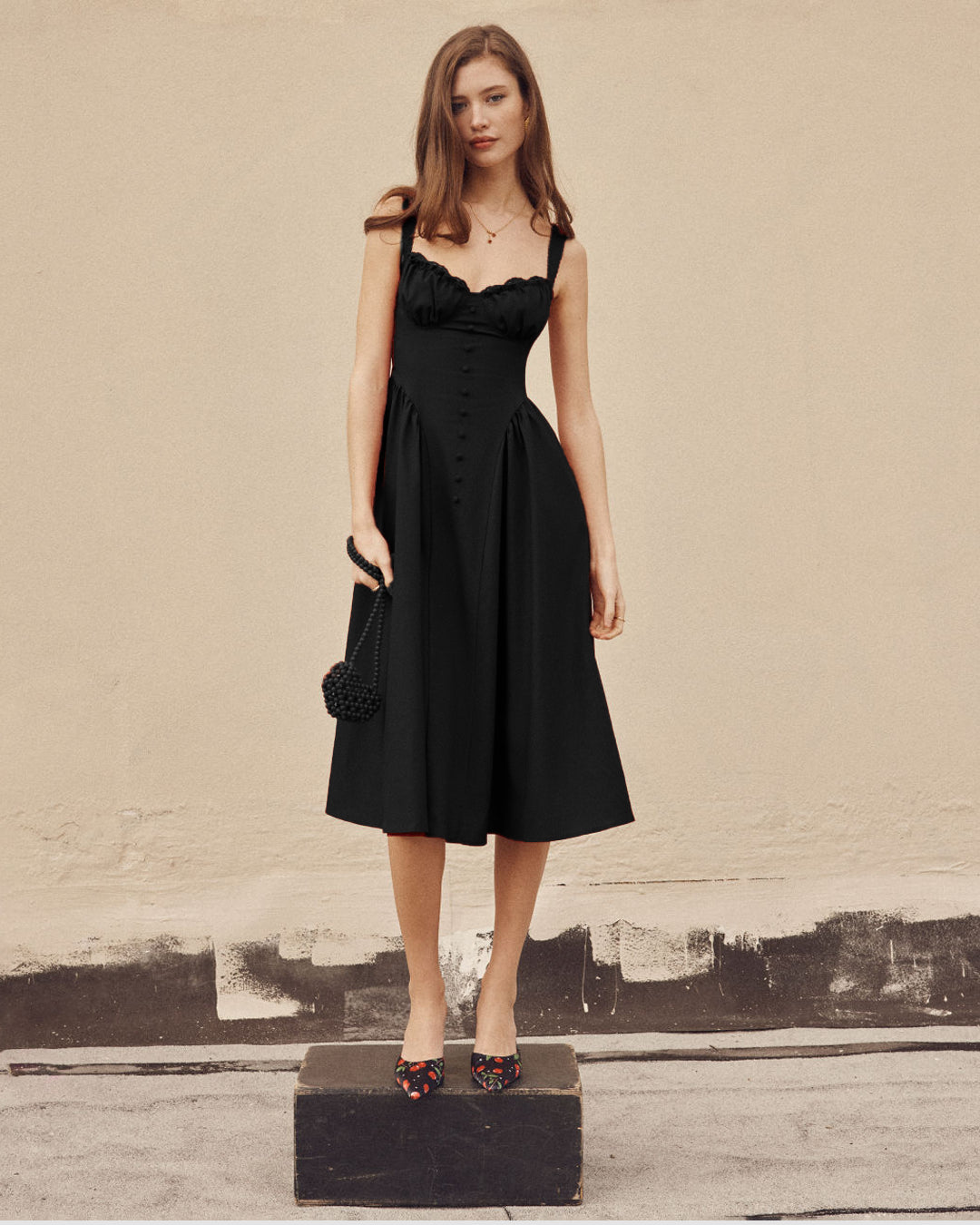 Sweetheart Neckline Ruffled Lace Up Flared Maxi Dress in Black