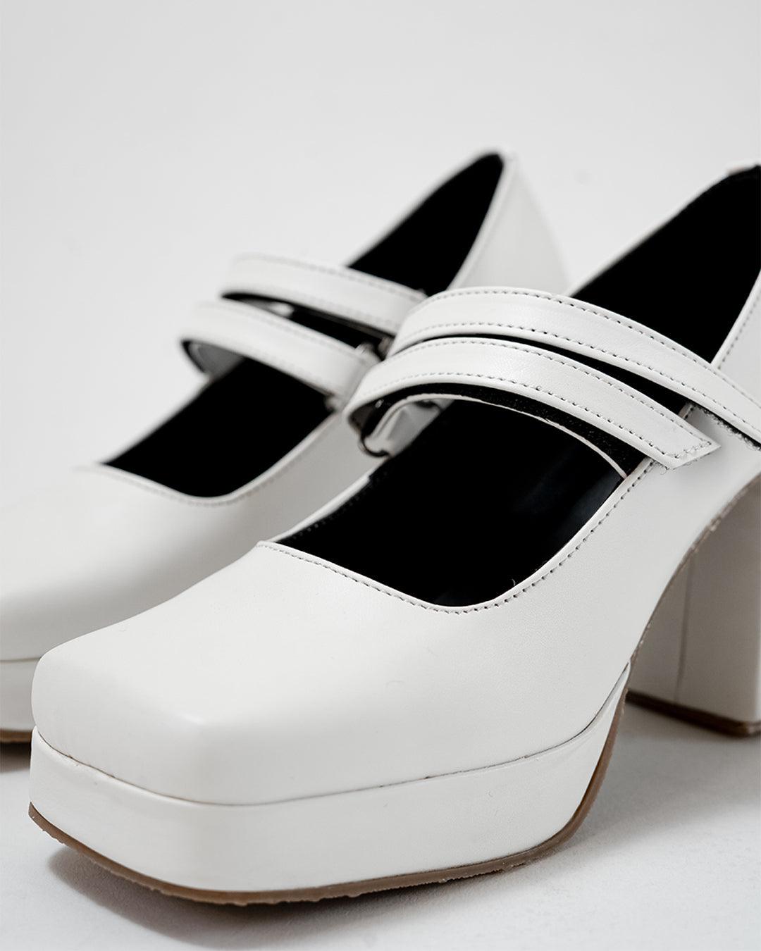 Seoul City Aesthetics White Platform Pumps