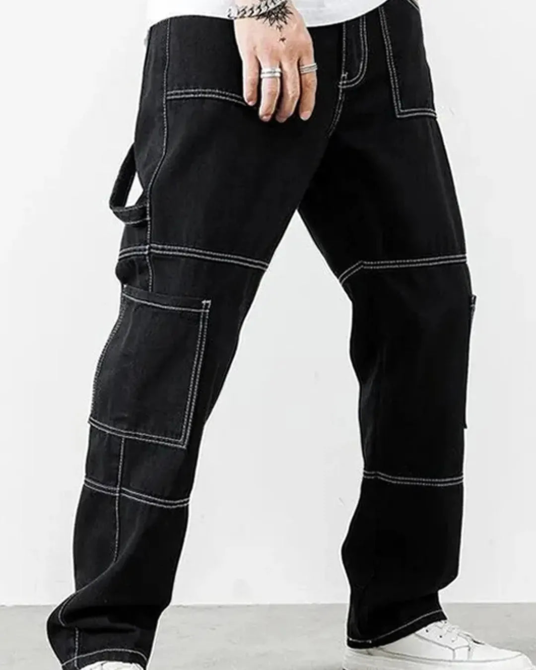 Men Contrast Stich Multiple Pockets Baggy Cargo In Black