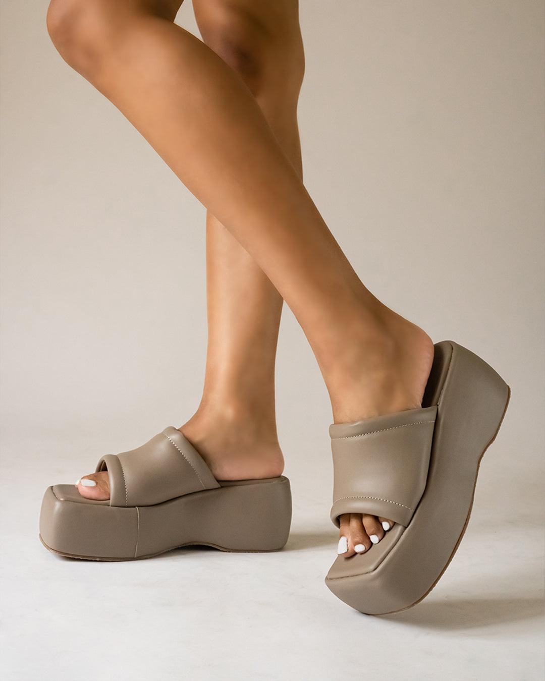 Vintage Vibe city girl mocha Platforms