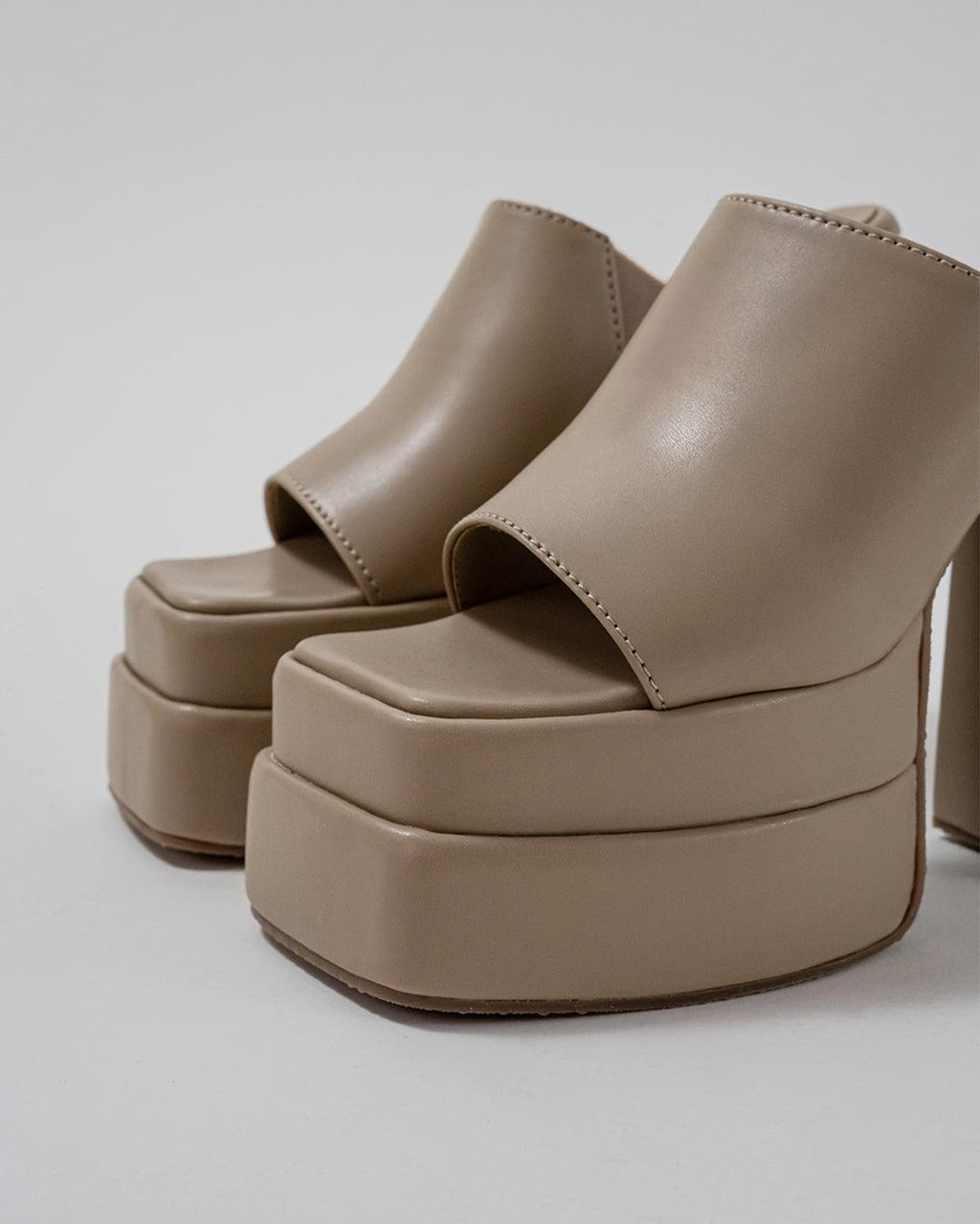 The Statement Heel Mocha
