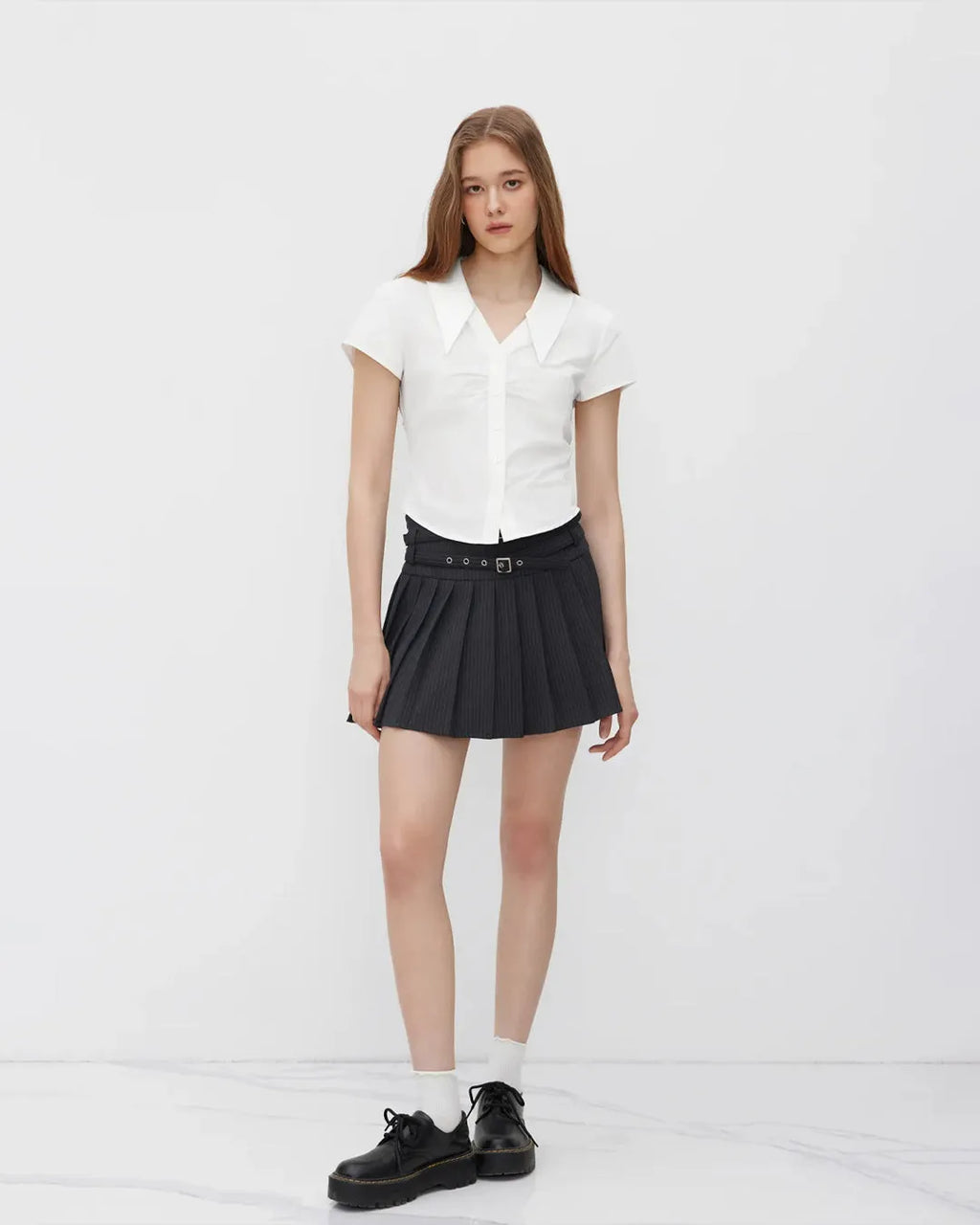 White Collared Fitted Button-Up Crop Top