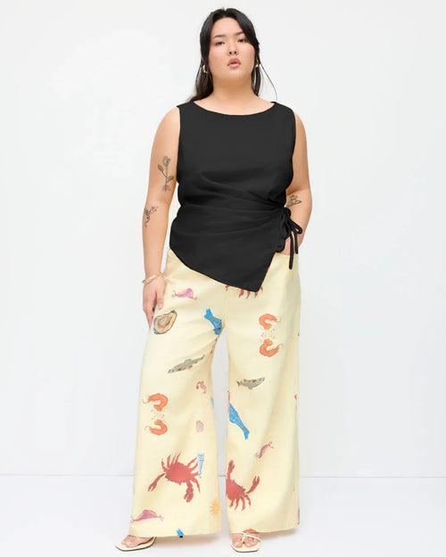 Boat Neck Knotted Ruched Tank Top Curve & Plus in Black