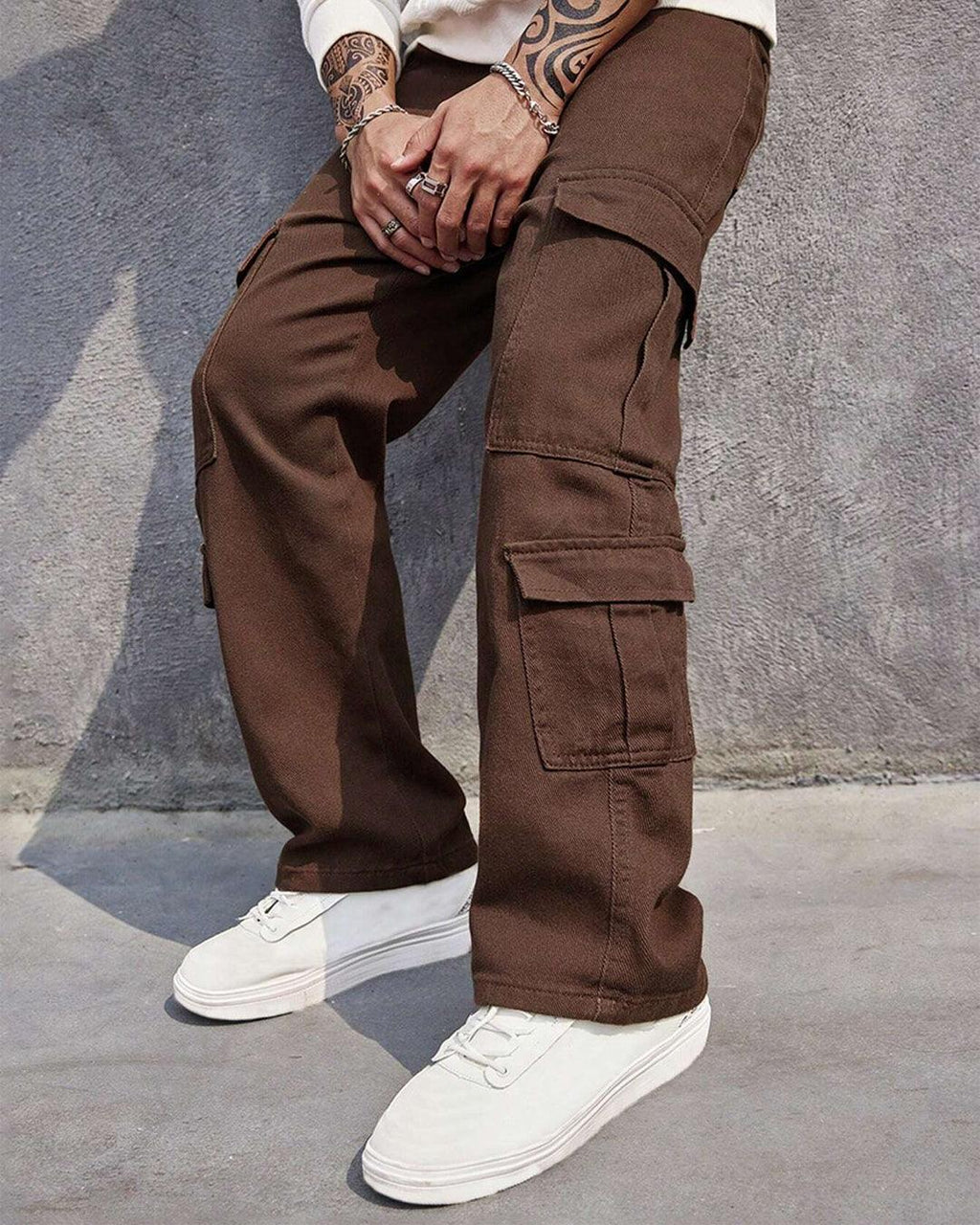 Men Flap Pocket Cargo Trouser In Brown