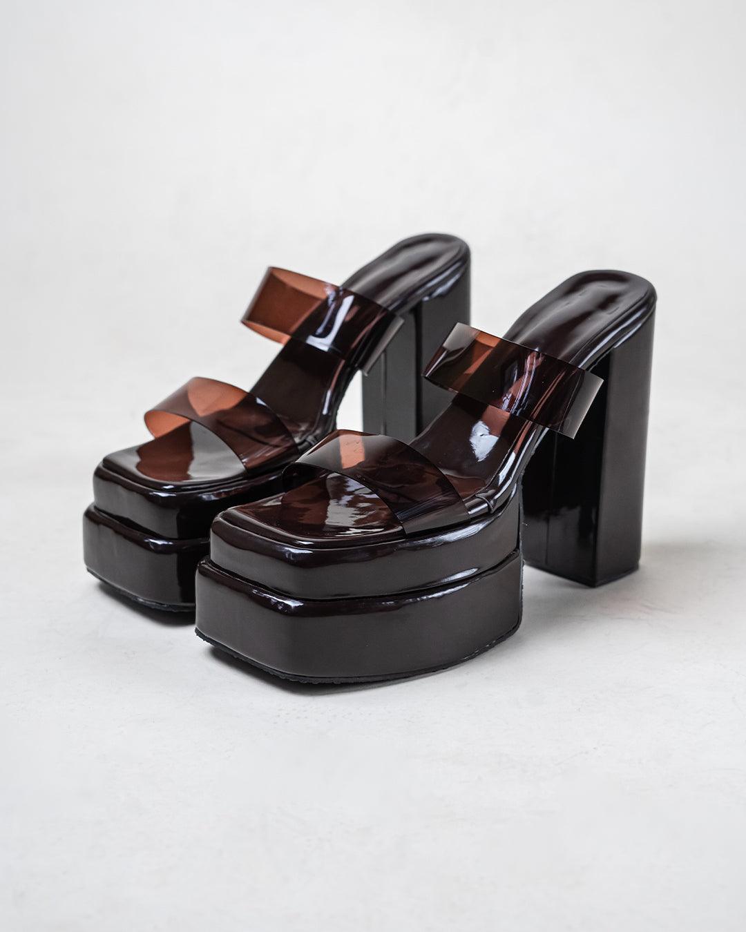 Minimal Aesthetics Summer Platform Heel