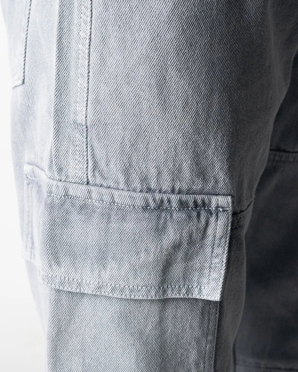 Men Regular Mid Rise Grey Jeans