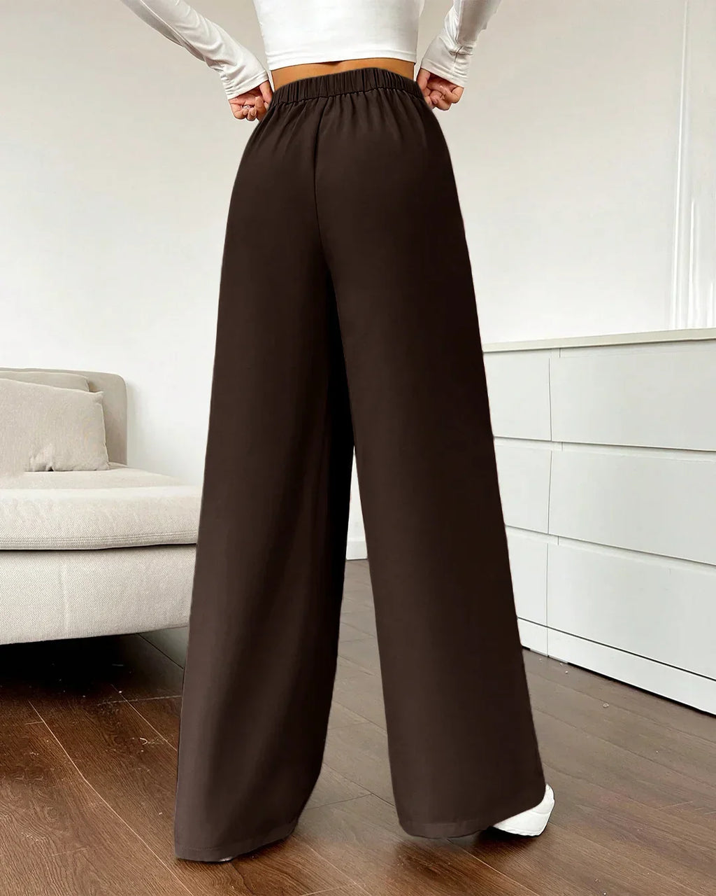 High-Rise Wide-Leg Trousers with Pockets in Coco