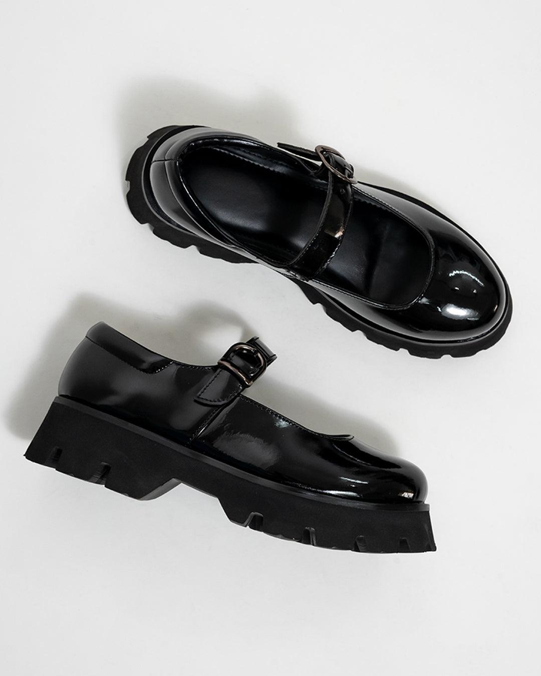 Black Buckle Shoes with Chunky Platform