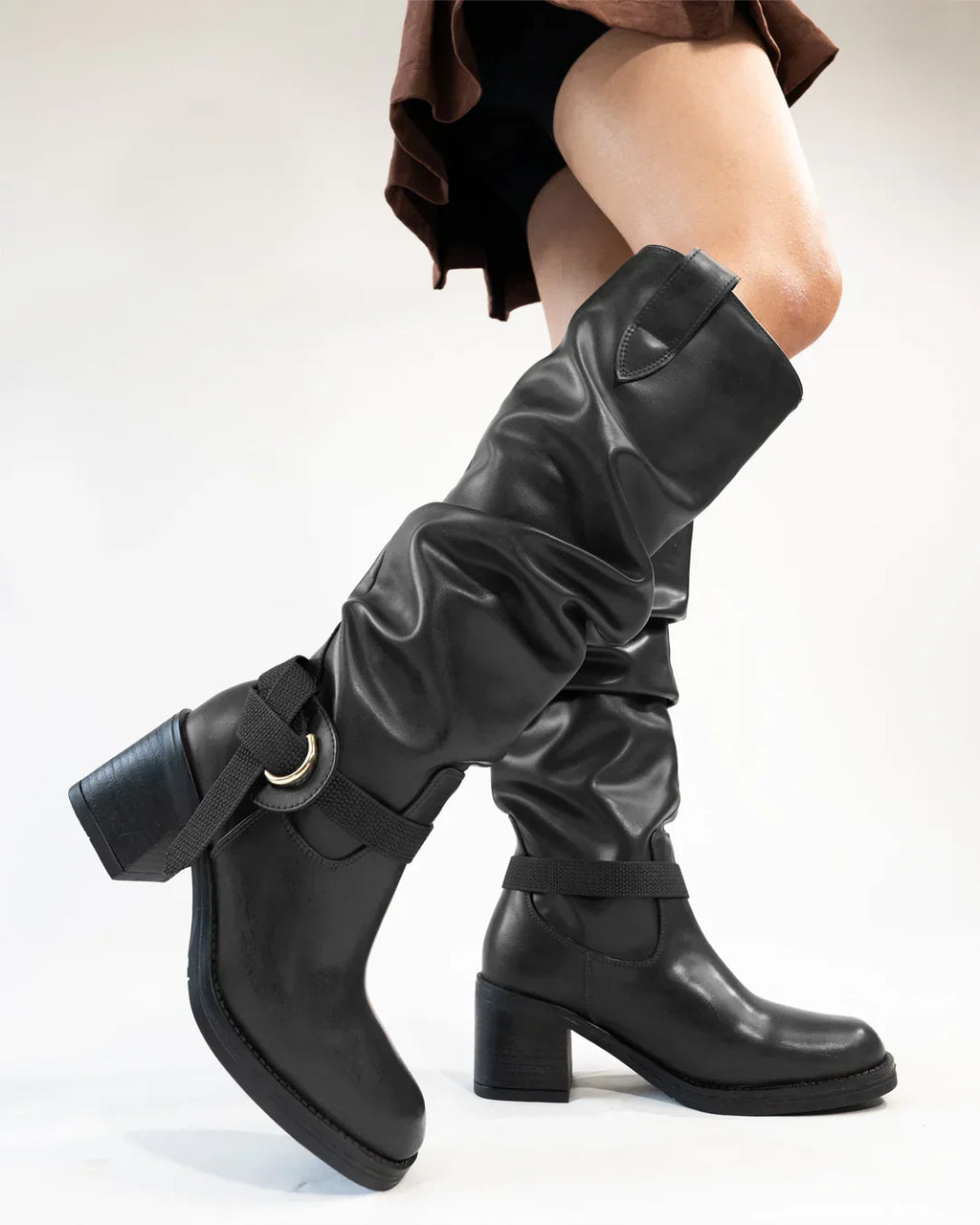 Black Knee-High Boots With Buckle And Heel