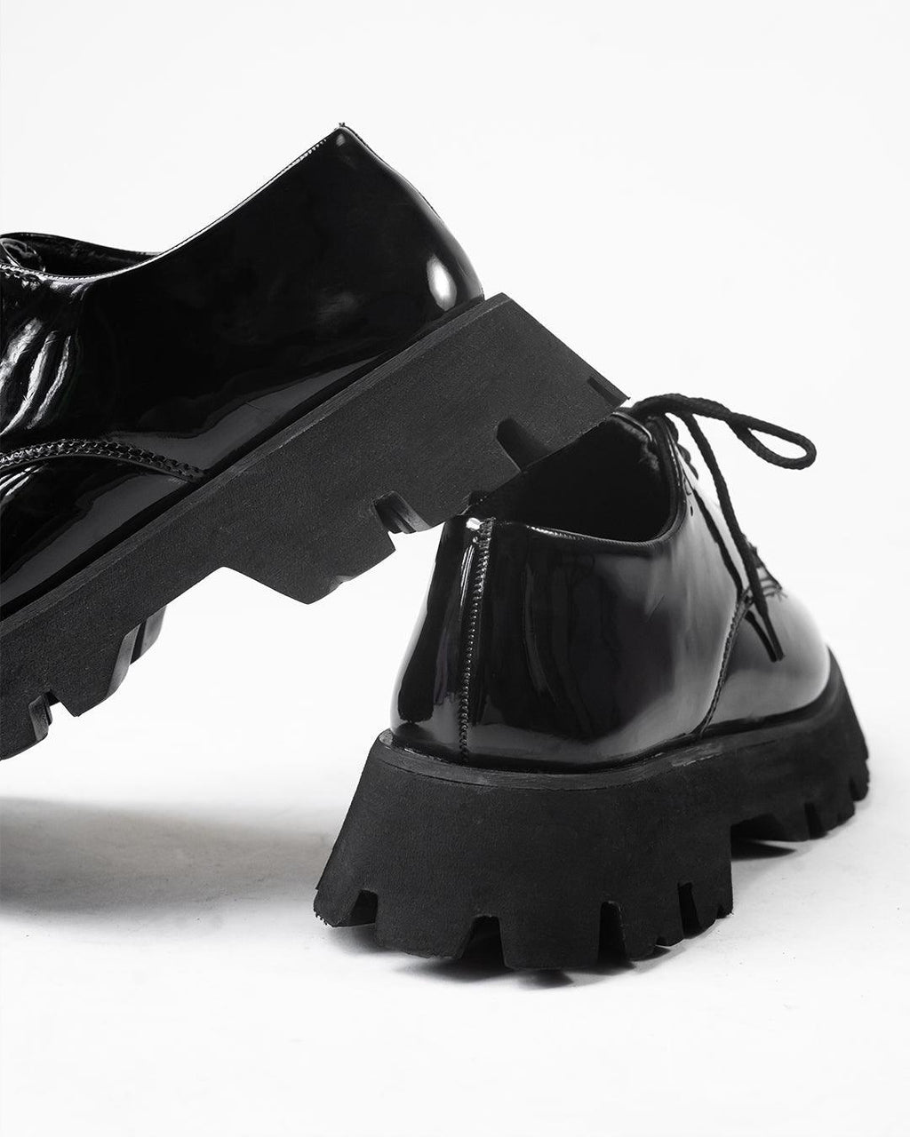 Black Oxford Shoes With Chunky Sole