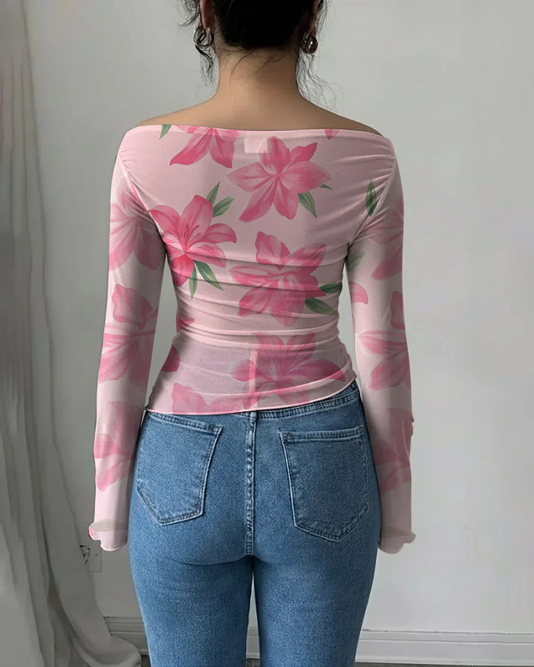 Boat Neck Floral Print Slim Fit Asymmetrical Hem Full Sleeve Top in Pink