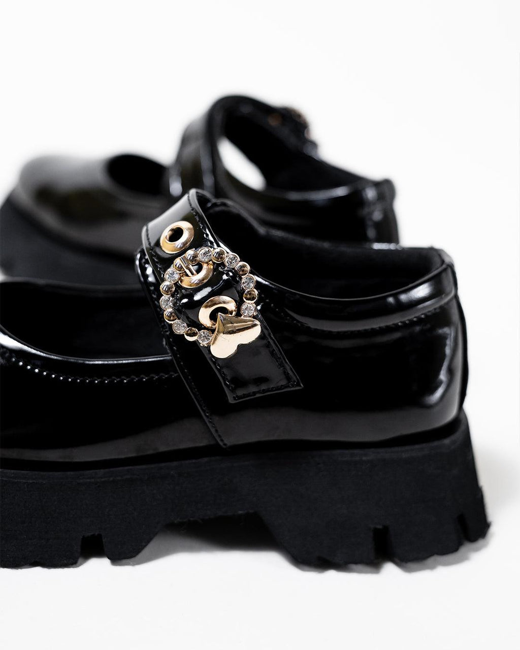Chunky Platform Shoes with Cute Buckle Detail