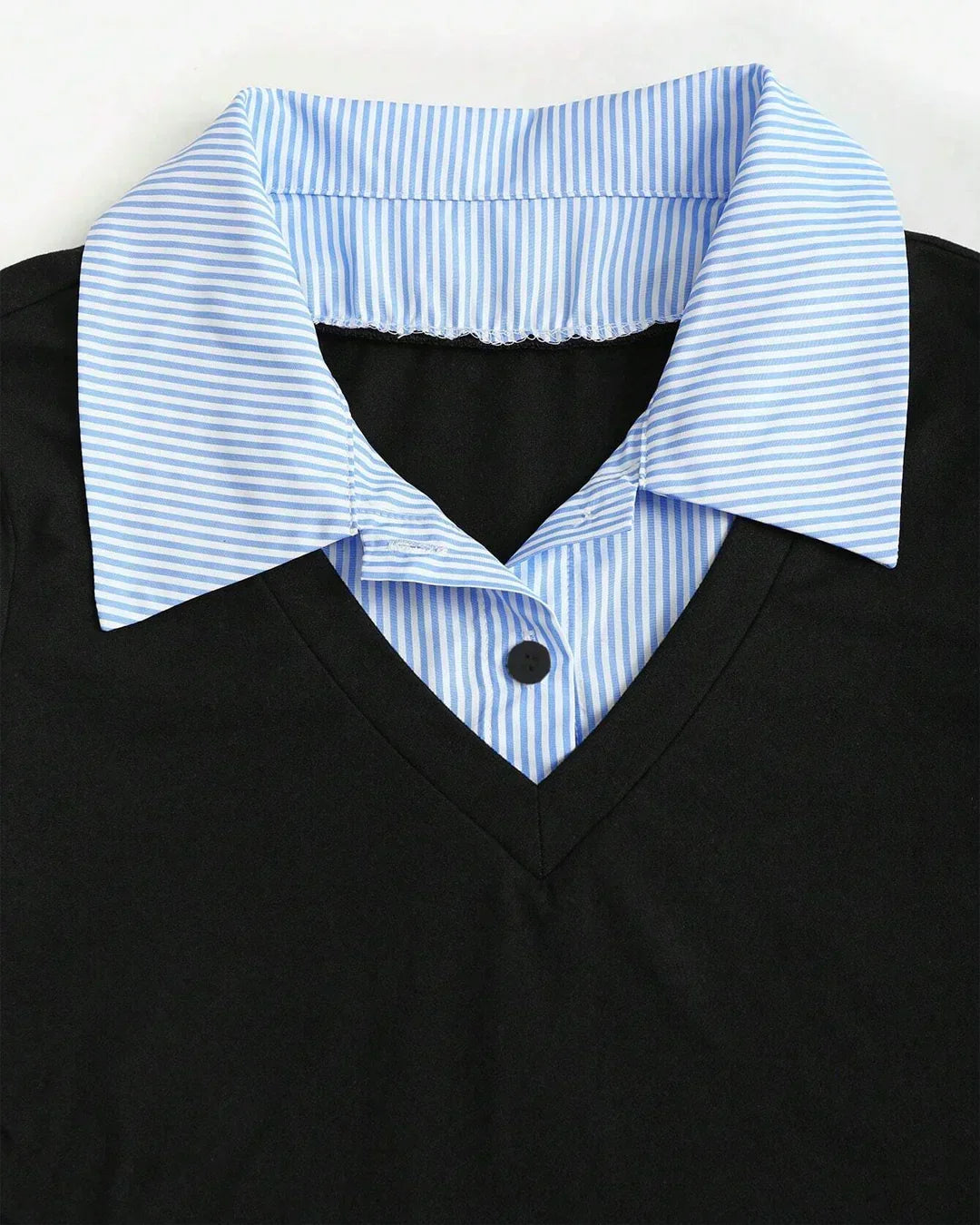 Collared Neck Contrast Cuff Knitted Full Sleeve Top in Blue and Black
