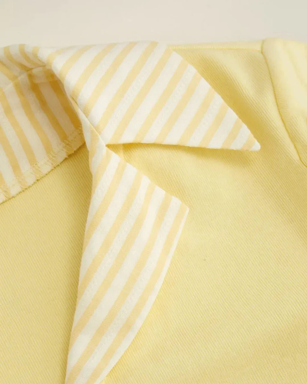 Collared Neck Stretch Short Sleeve Polo T Shirt in Yellow