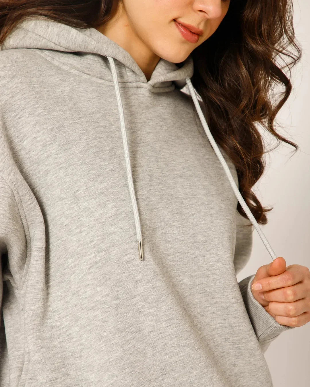 Womens Solid Drawstring Full Sleeve Hoodie in Milange