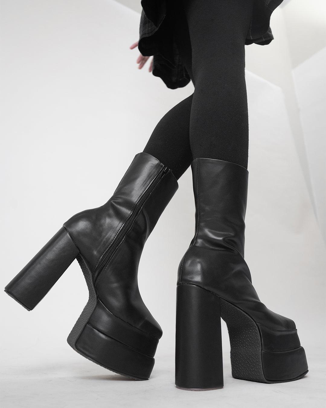 High Heel Platform Boots in Black