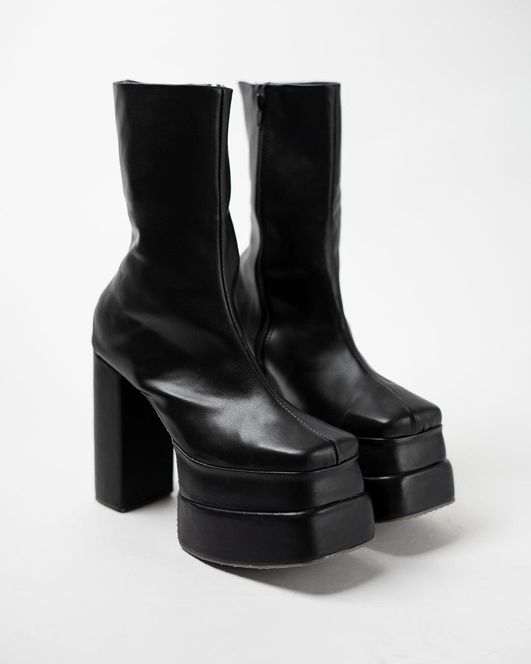 High Heel Platform Boots in Black