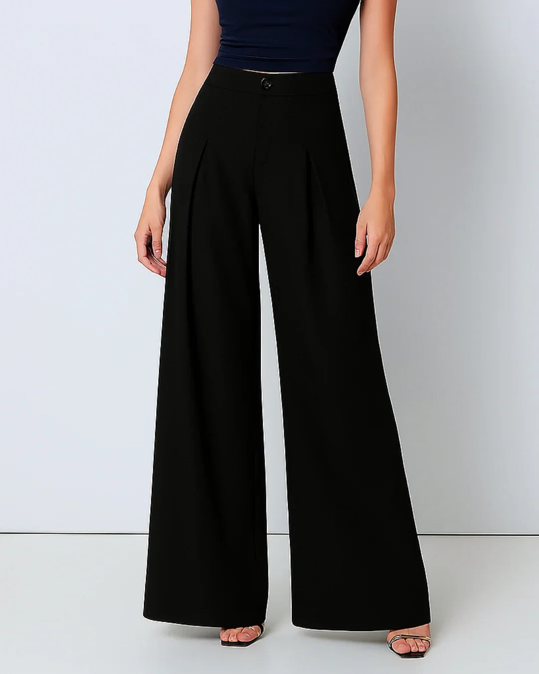 High Waist Pleated Trousers In Black