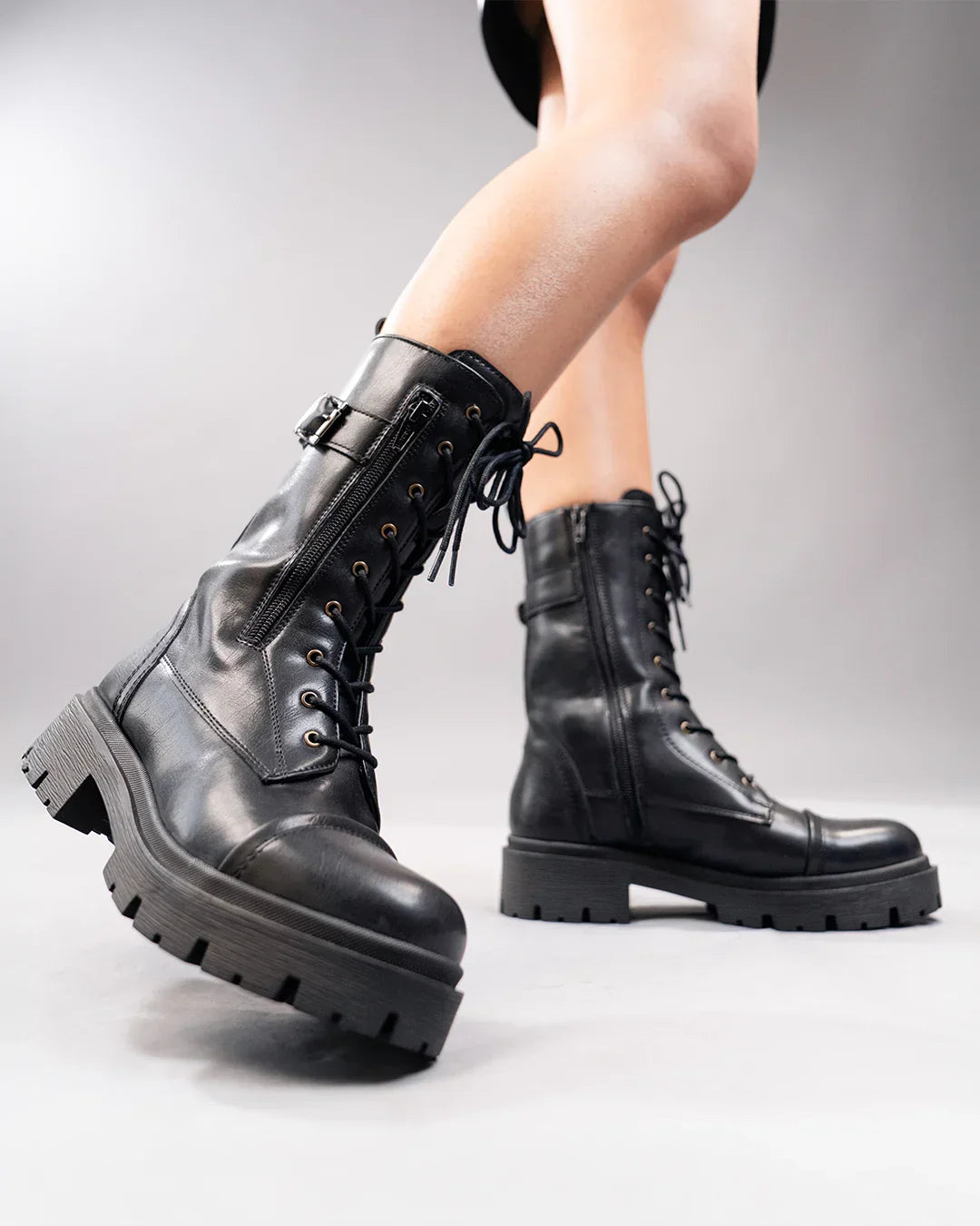 Lace-Up Slim Fit Solid Chunky Sole Mid-Calf Boots in Black