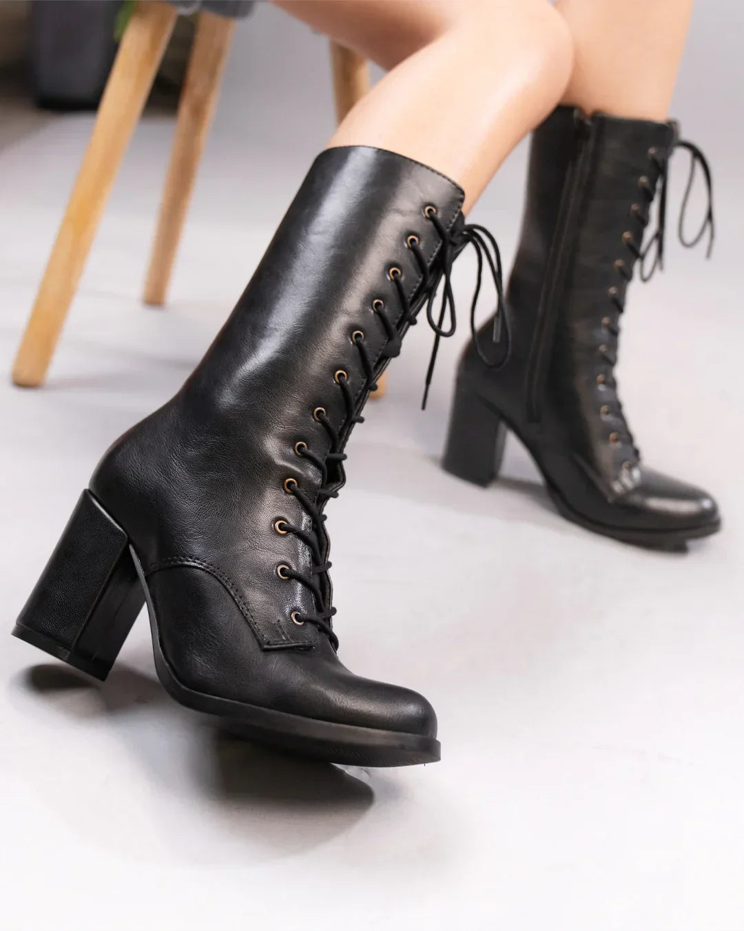 Lace-Up Slim Fit Solid Knee-High Block Heel Boots in Black