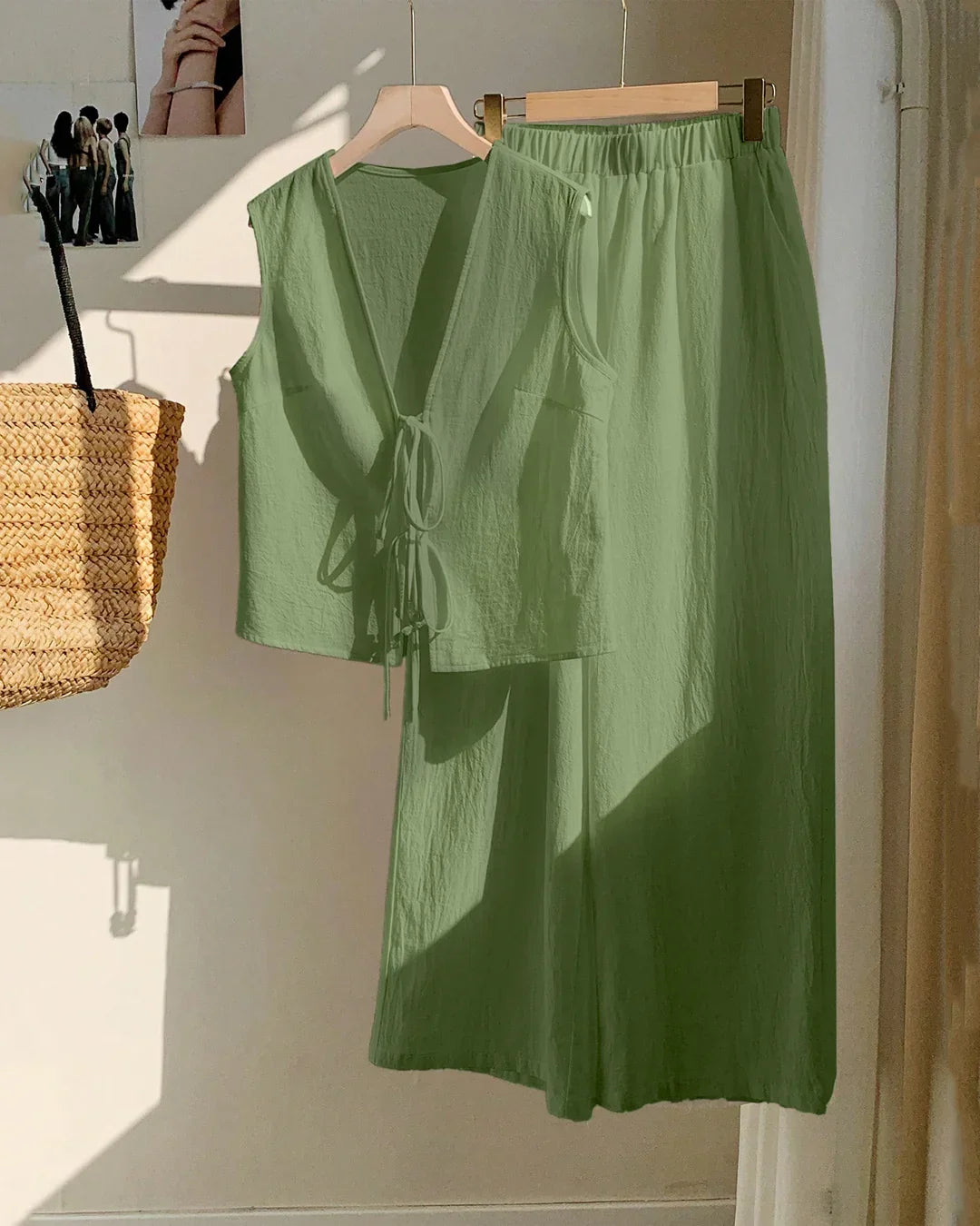 Light Pista Sleeveless Tie-Back Top & Wide-Leg Pants Co-Ord Set