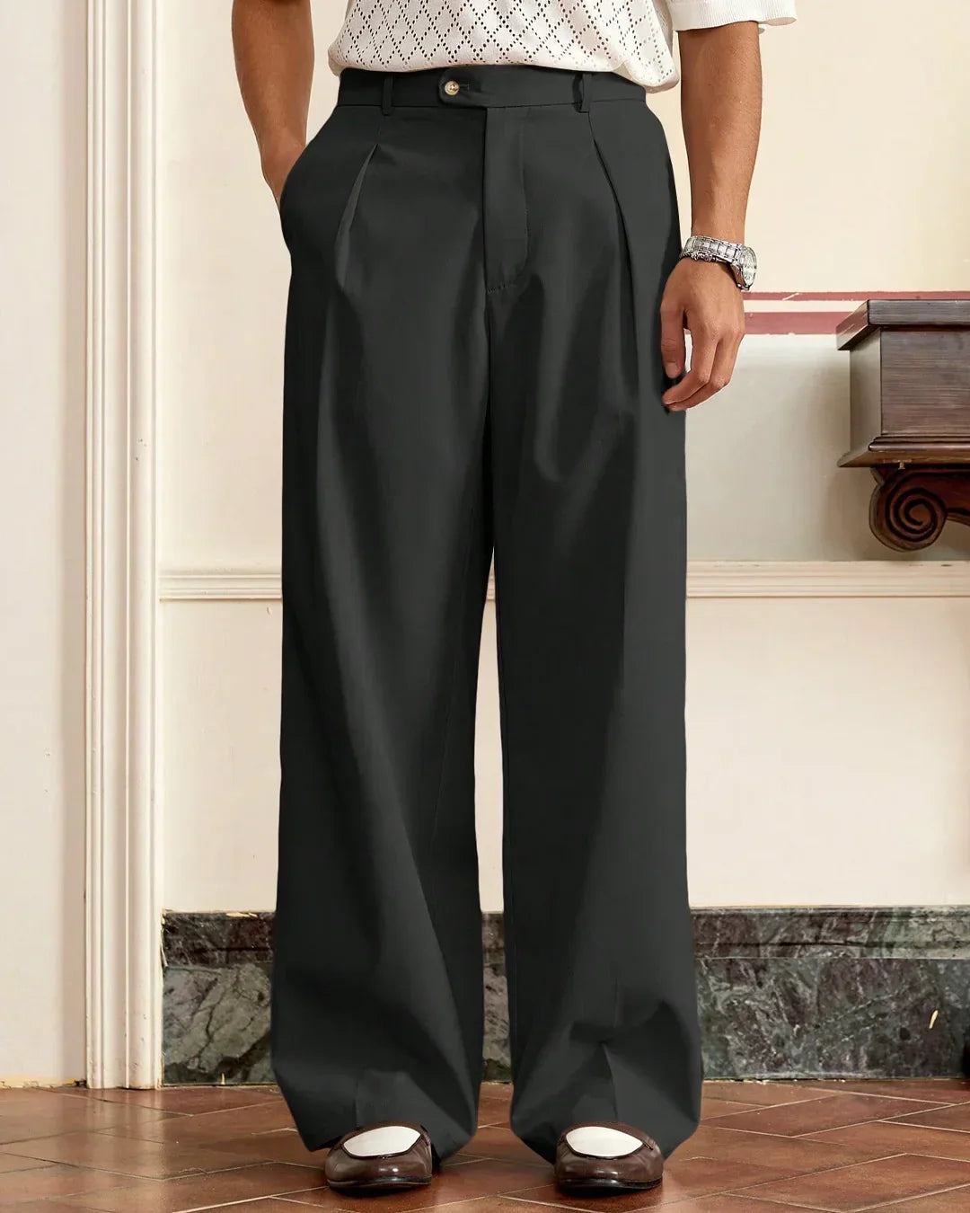 Men High-Waist Tailored Straight-Leg Trousers in Black